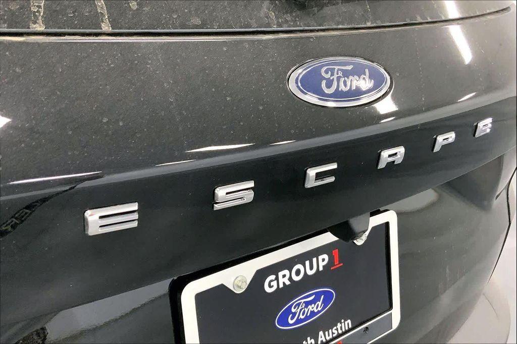 new 2026 Ford Escape car, priced at $28,548