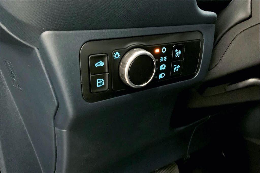 new 2025 Ford Maverick car, priced at $27,785