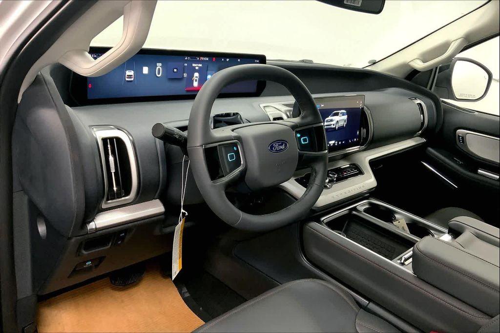 new 2025 Ford Expedition car, priced at $65,588