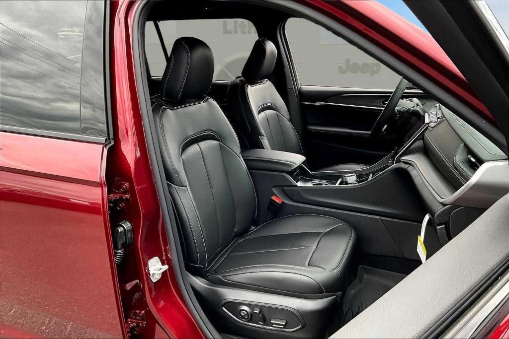 new 2025 Jeep Grand Cherokee L car, priced at $50,309