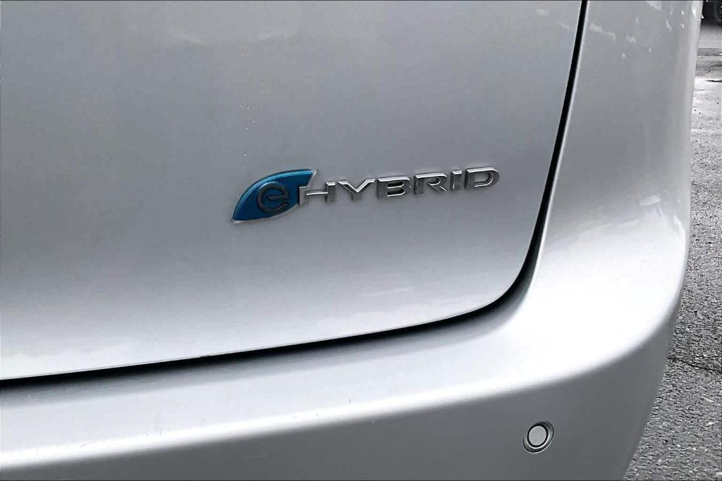 used 2024 Chrysler Pacifica Hybrid car, priced at $29,995