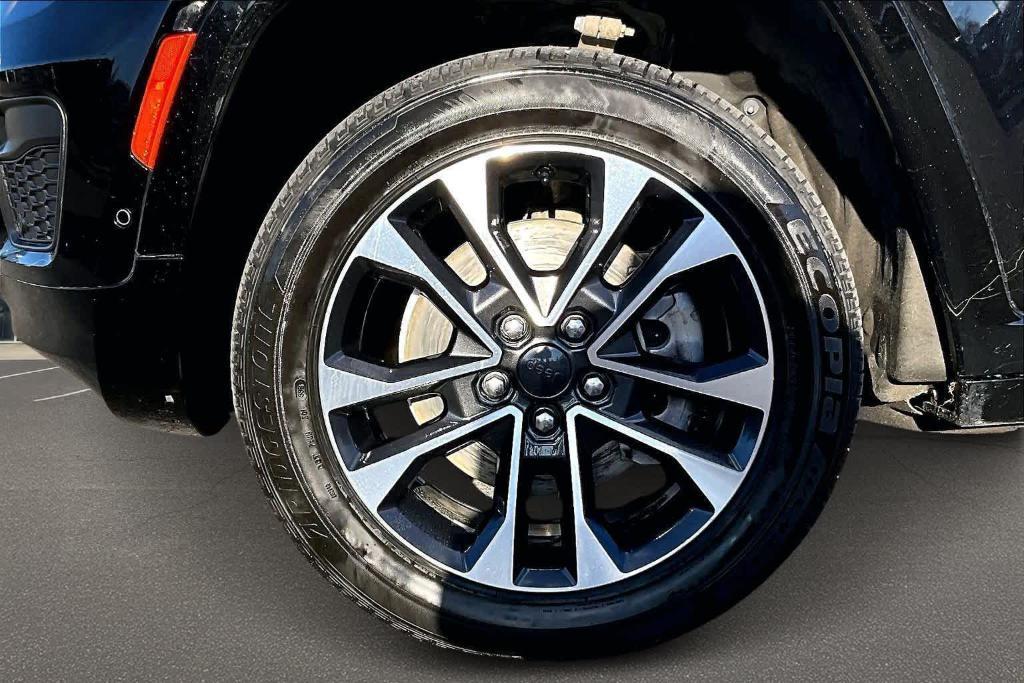 used 2021 Jeep Grand Cherokee L car, priced at $29,995