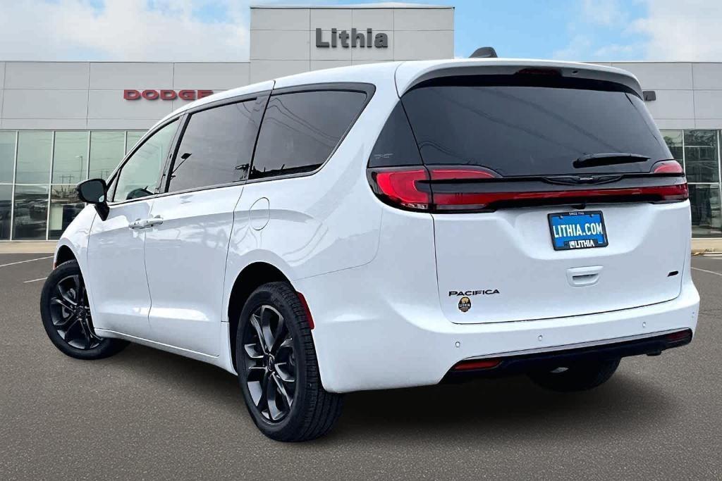 new 2026 Chrysler Pacifica car, priced at $55,450