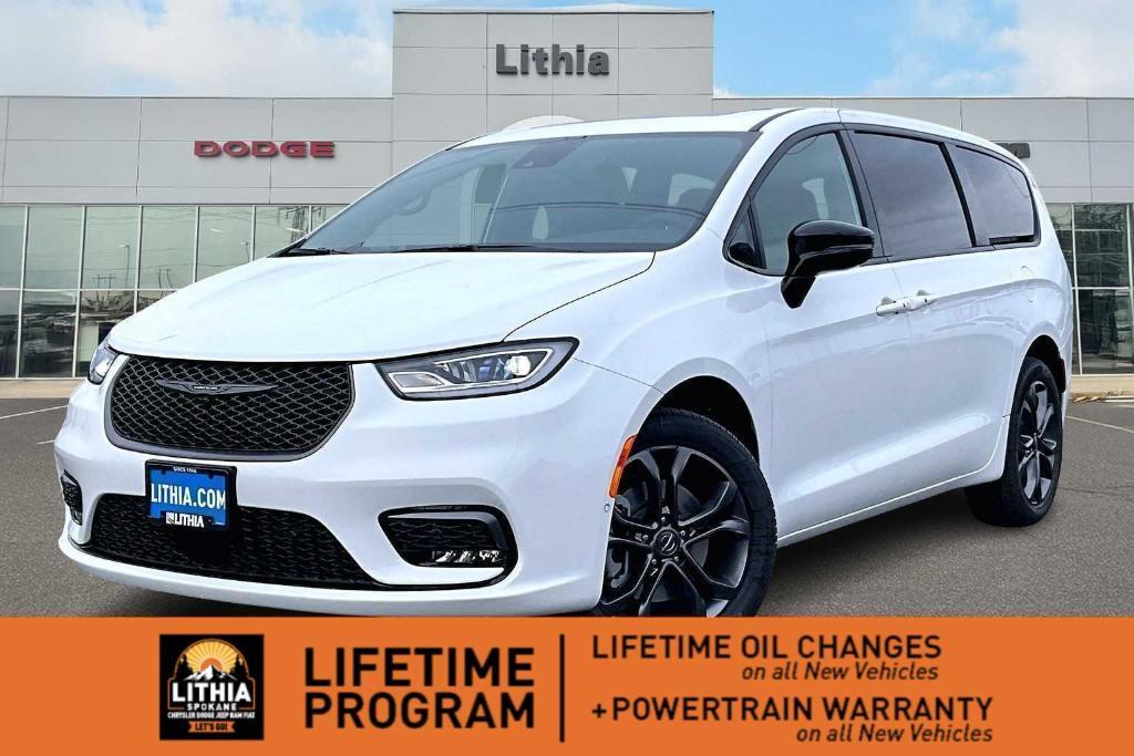 new 2026 Chrysler Pacifica car, priced at $55,450