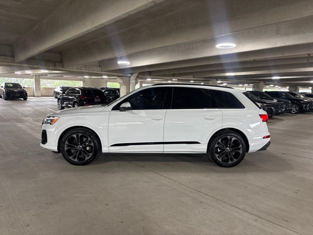 new 2026 Audi Q7 car, priced at $72,215