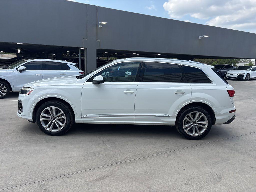used 2025 Audi Q7 car, priced at $47,116
