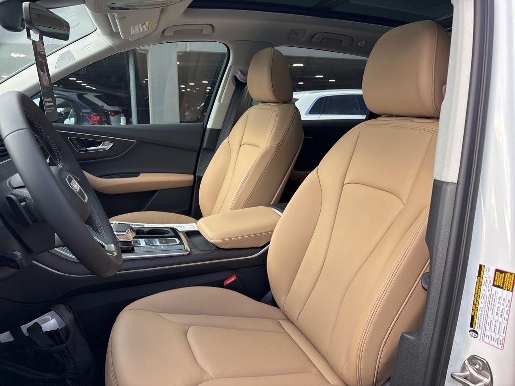 new 2026 Audi Q7 car, priced at $66,995