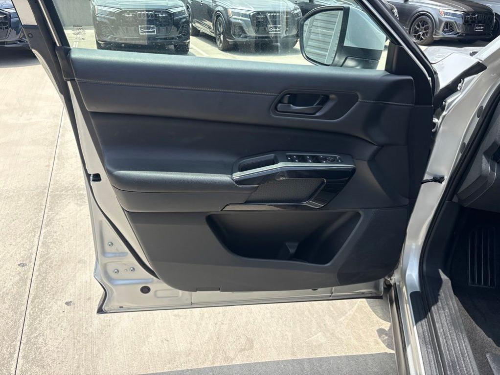used 2025 Nissan Pathfinder car, priced at $28,418