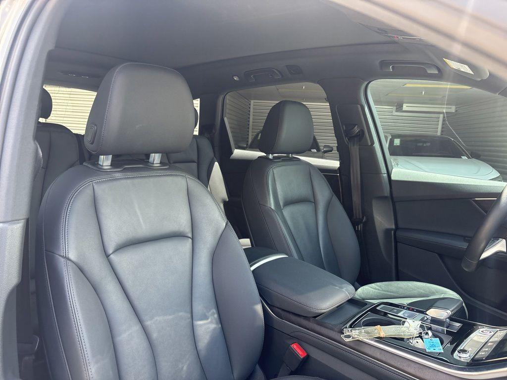 used 2024 Audi Q7 car, priced at $35,216