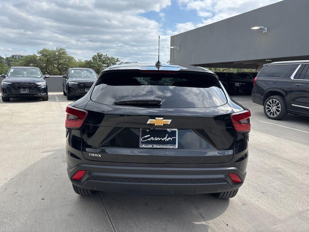used 2025 Chevrolet Trax car, priced at $19,418