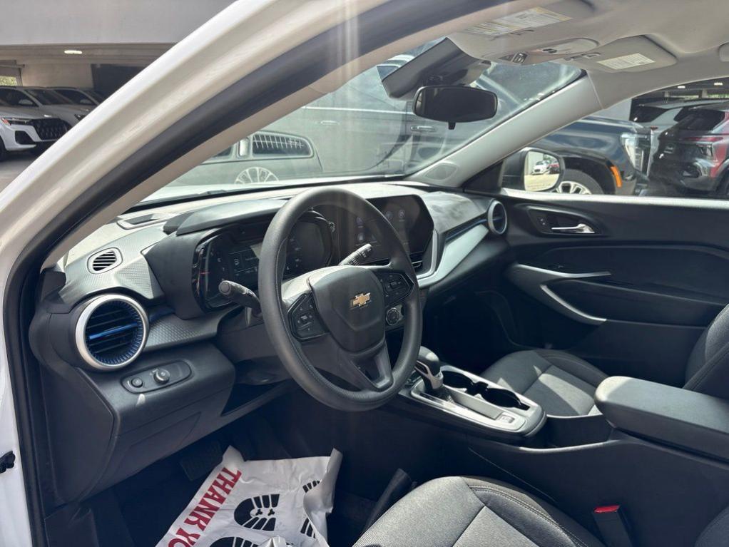 used 2025 Chevrolet Trax car, priced at $20,218