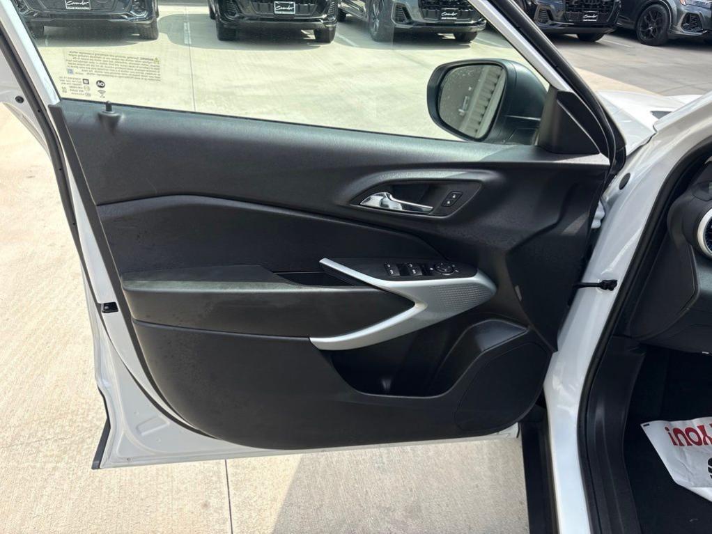 used 2025 Chevrolet Trax car, priced at $20,218