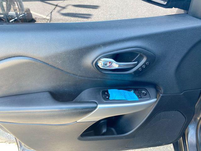used 2018 Jeep Cherokee car, priced at $9,219