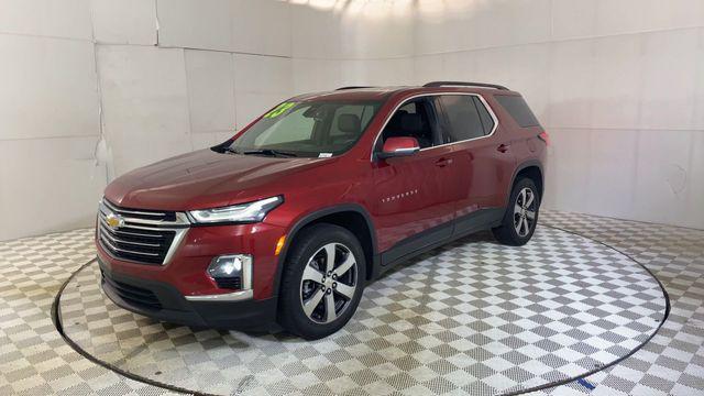 used 2023 Chevrolet Traverse car, priced at $26,819
