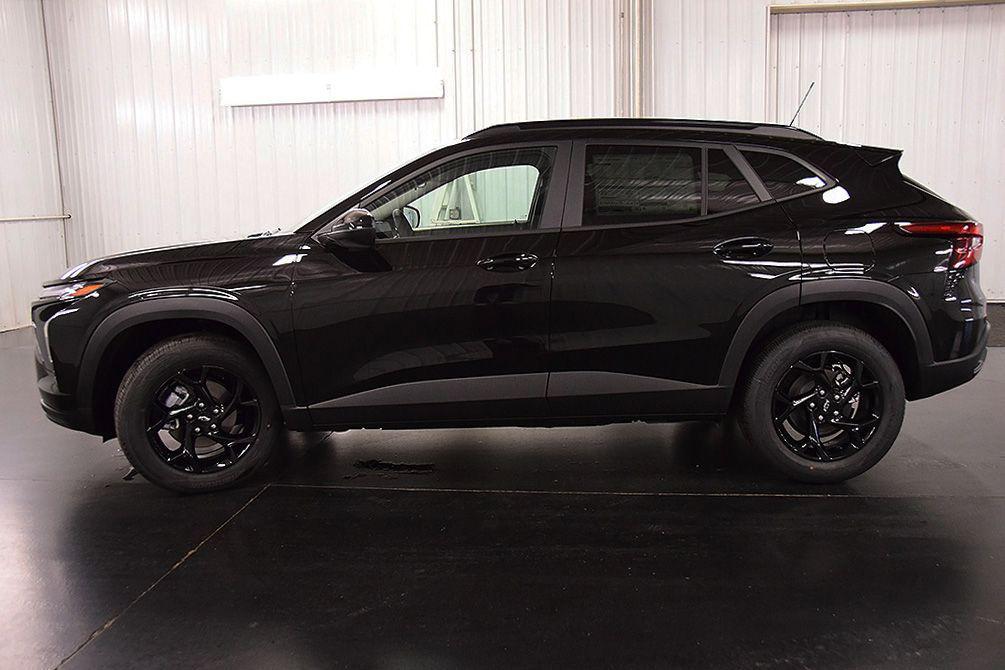 new 2026 Chevrolet Trax car, priced at $27,080