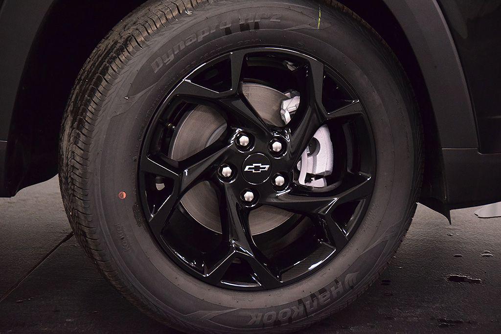 new 2026 Chevrolet Trax car, priced at $27,080