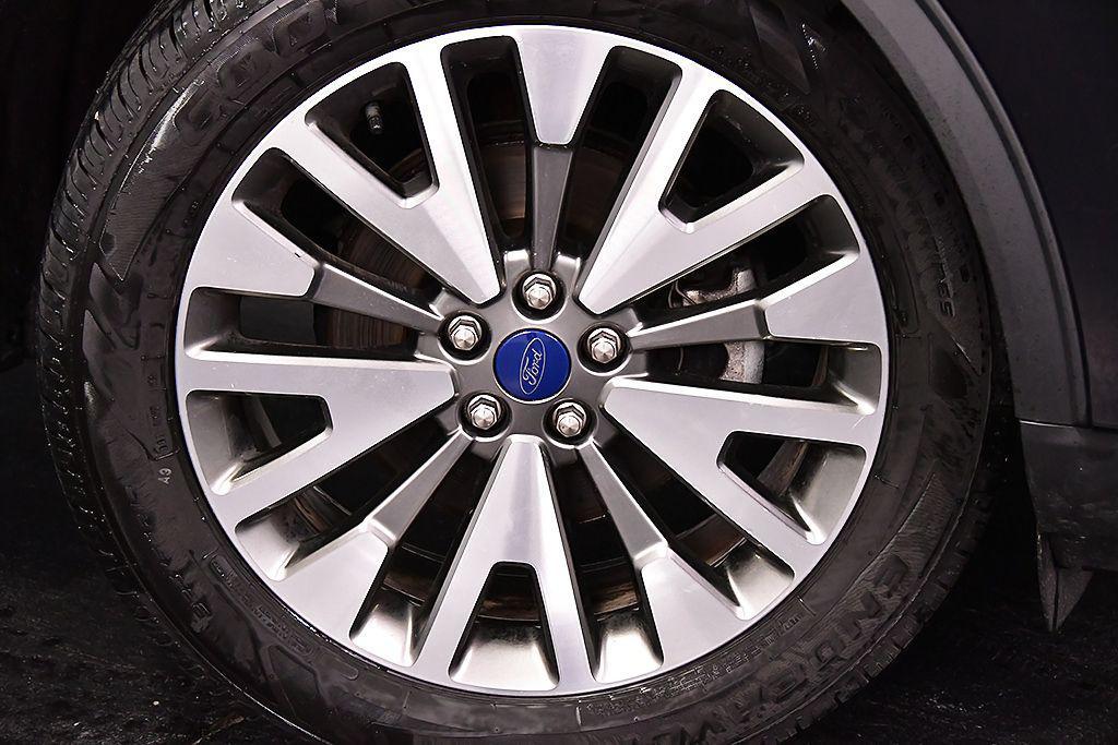 used 2022 Ford Escape car, priced at $23,995