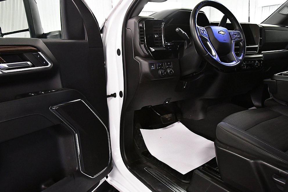 used 2024 Chevrolet Silverado 2500 car, priced at $50,806