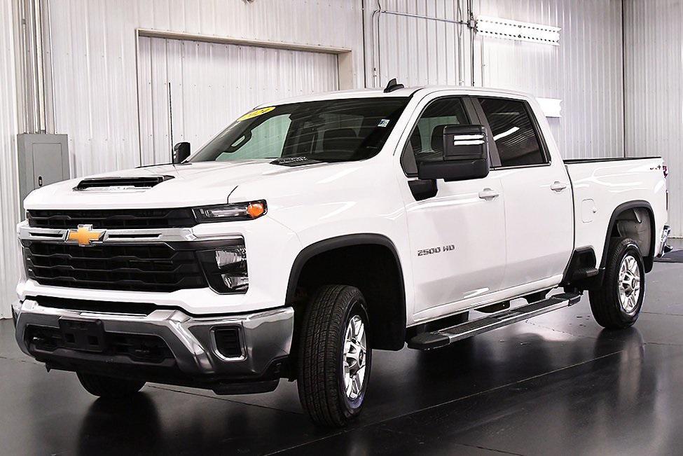 used 2024 Chevrolet Silverado 2500 car, priced at $50,806