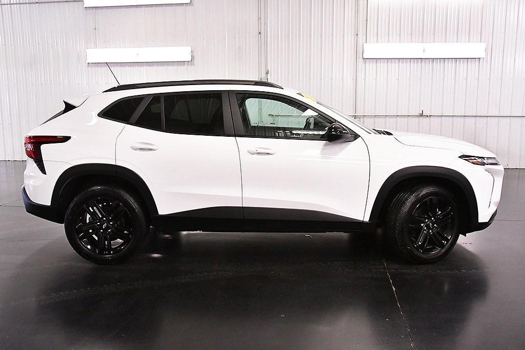 used 2024 Chevrolet Trax car, priced at $22,625