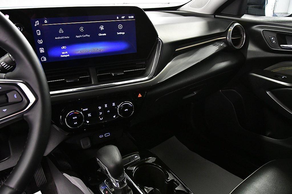 used 2024 Chevrolet Trax car, priced at $22,625