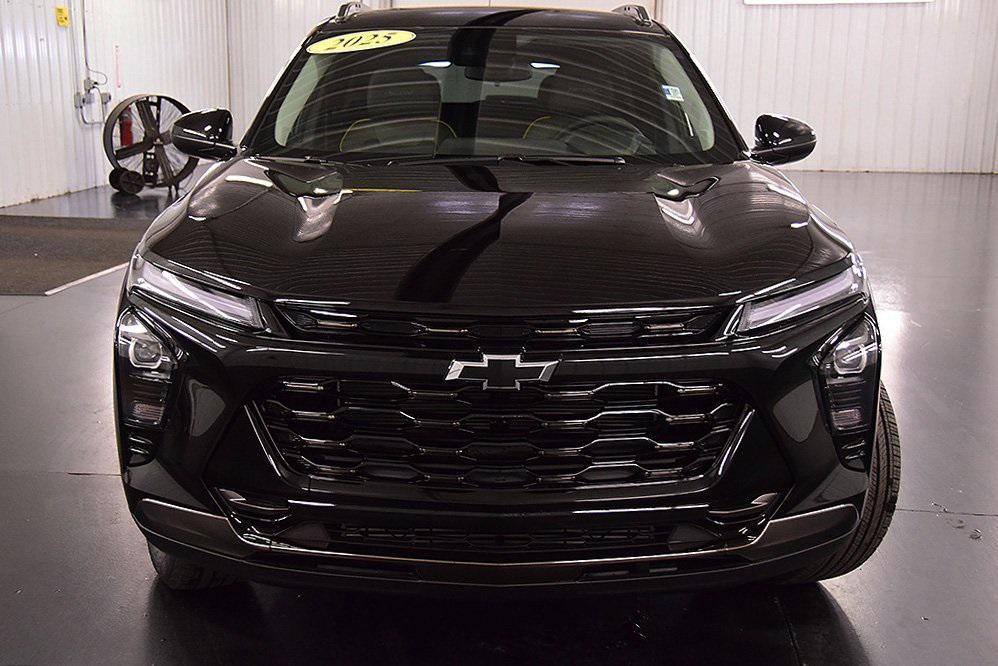 new 2025 Chevrolet Trax car, priced at $26,690