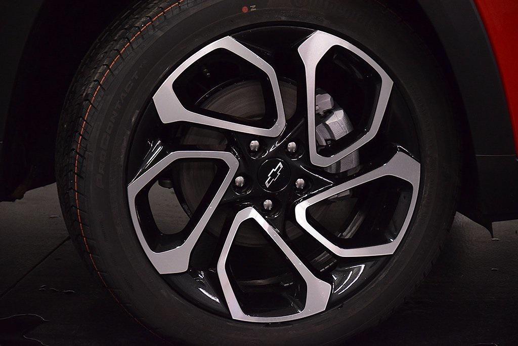 new 2026 Chevrolet Trax car, priced at $28,255