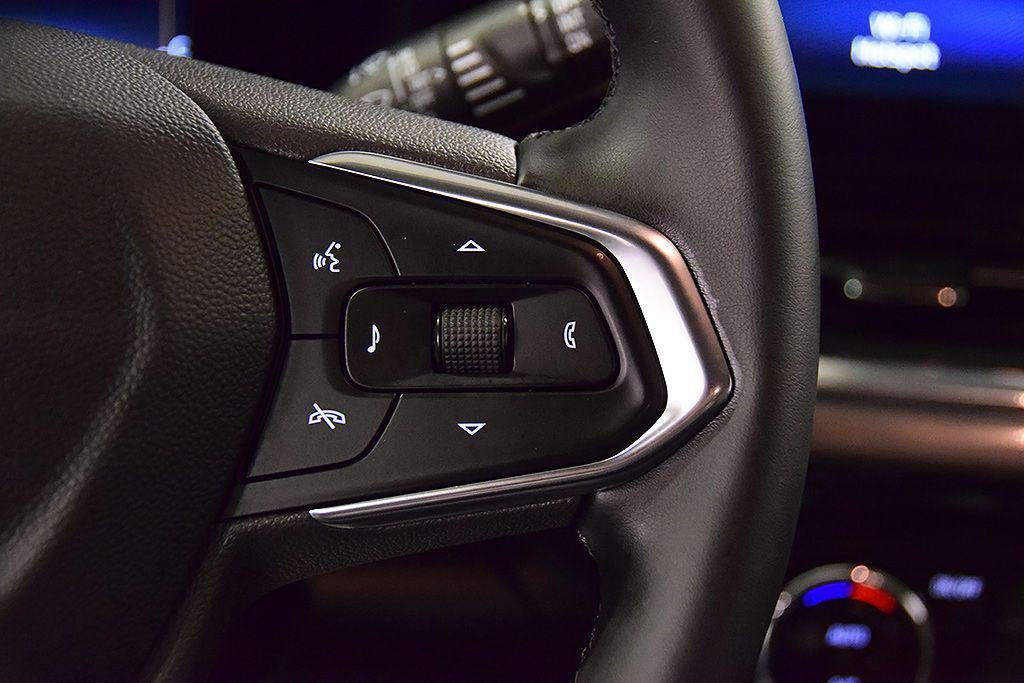 used 2024 Chevrolet Trax car, priced at $22,864