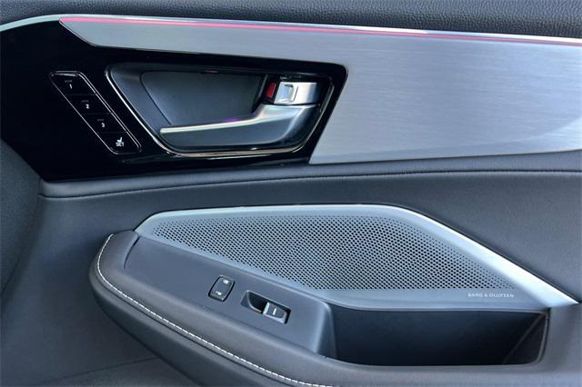 used 2025 Acura MDX car, priced at $49,995