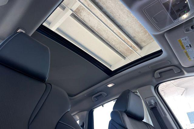 used 2025 Acura MDX car, priced at $47,995