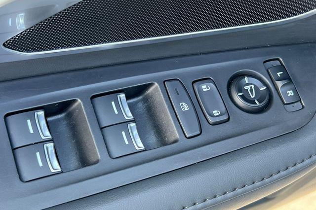 used 2021 Acura RDX car, priced at $27,995