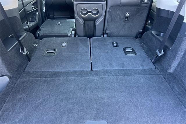 used 2023 Acura MDX car, priced at $38,995