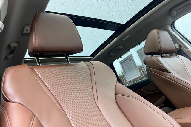 used 2023 Acura MDX car, priced at $41,995