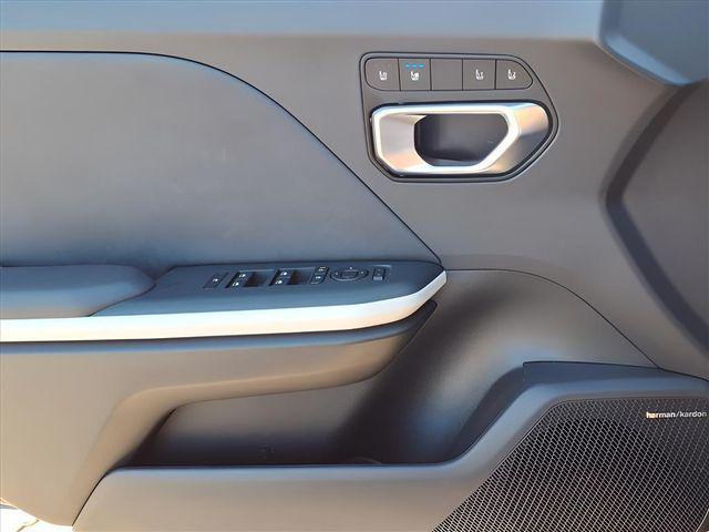 new 2025 Kia K4 car