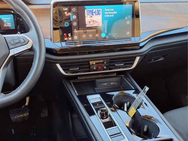 used 2024 Volkswagen Atlas car, priced at $30,051