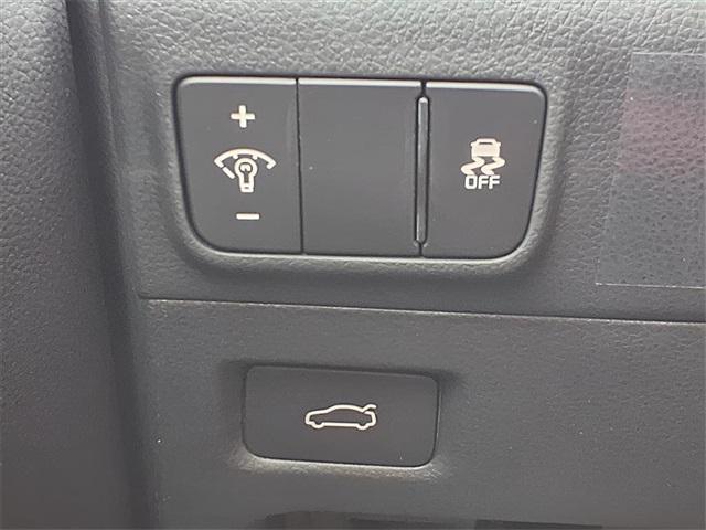 new 2026 Kia K5 car, priced at $31,600