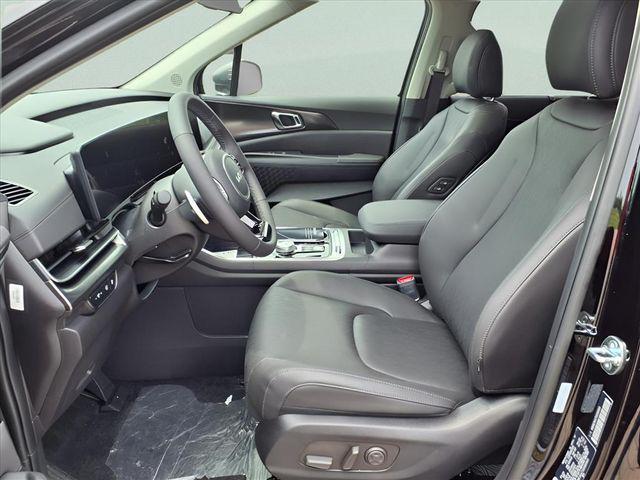 new 2025 Kia Carnival Hybrid car, priced at $49,190