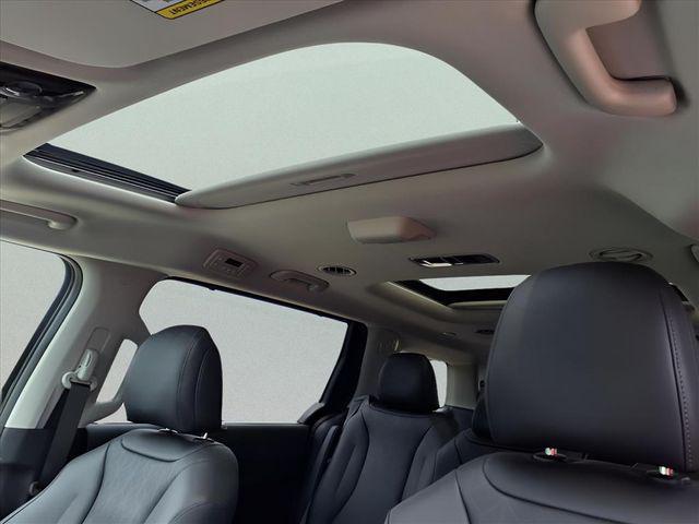 new 2025 Kia Carnival Hybrid car, priced at $49,190