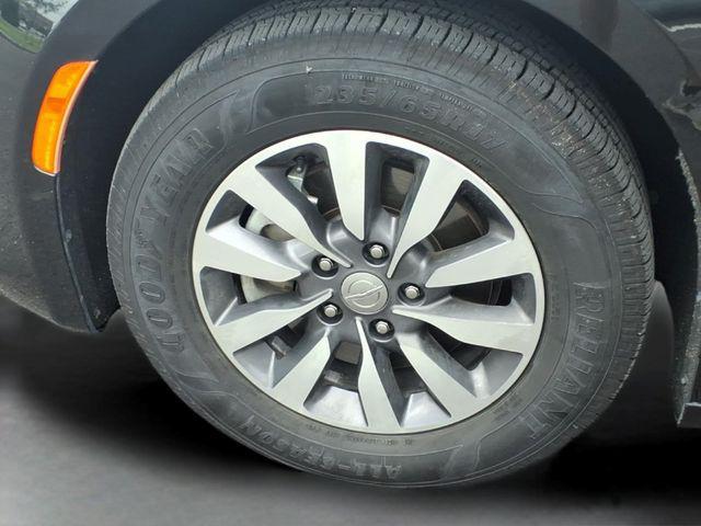 used 2020 Chrysler Pacifica car, priced at $21,541
