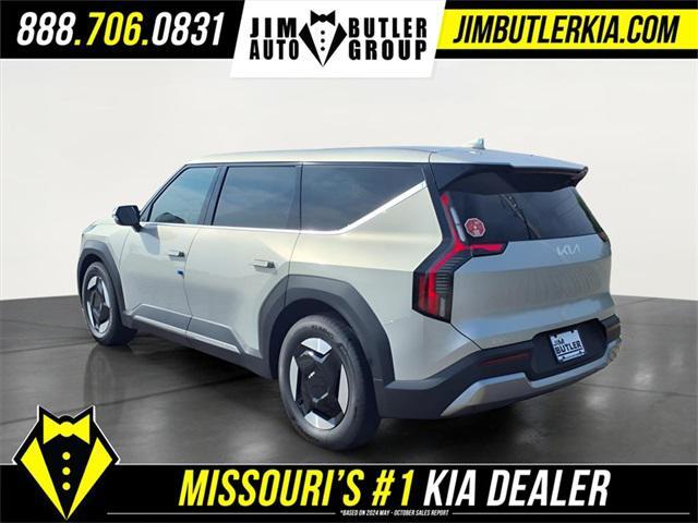 new 2026 Kia EV9 car, priced at $52,620