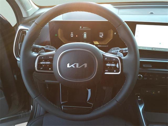 new 2025 Kia Sorento Hybrid car, priced at $40,690