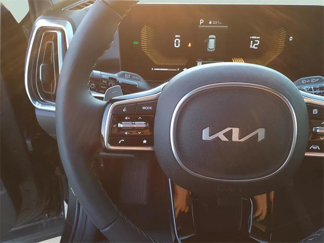 new 2025 Kia Sorento Hybrid car, priced at $40,690