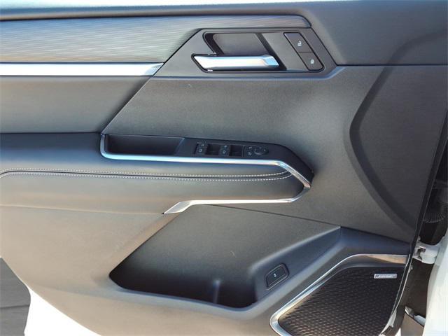 used 2025 GMC Acadia car, priced at $34,011