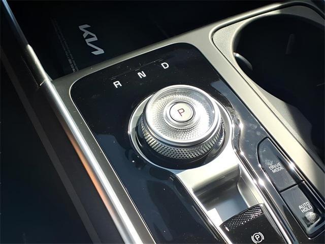 new 2026 Kia Carnival Hybrid car, priced at $44,620