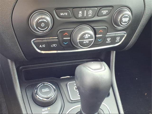 used 2021 Jeep Cherokee car, priced at $13,463