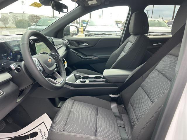 new 2026 Chevrolet Equinox car, priced at $27,990