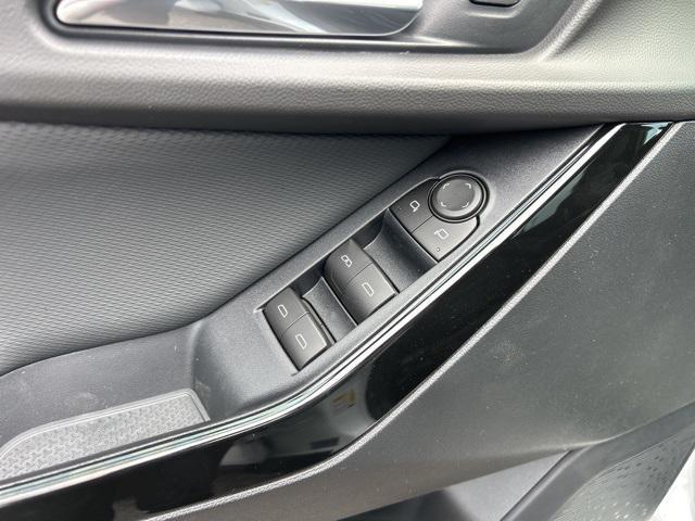 new 2026 Chevrolet Equinox car, priced at $27,990