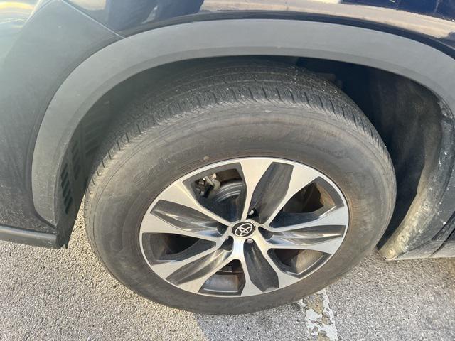 used 2023 Toyota Highlander car, priced at $35,499