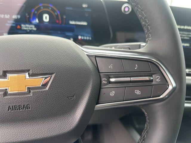 new 2026 Chevrolet Equinox car, priced at $28,815