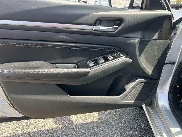 used 2023 Nissan Altima car, priced at $21,754